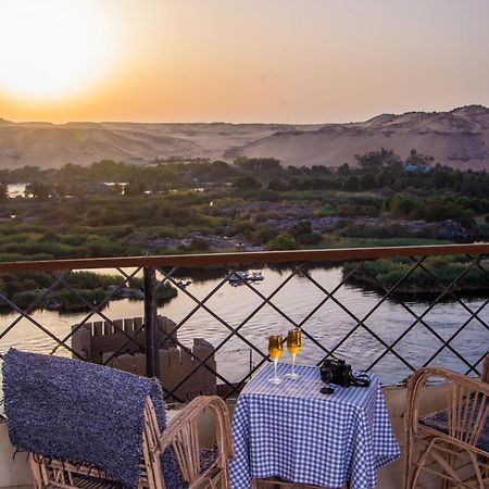 Aswan Nile Palace Exterior foto