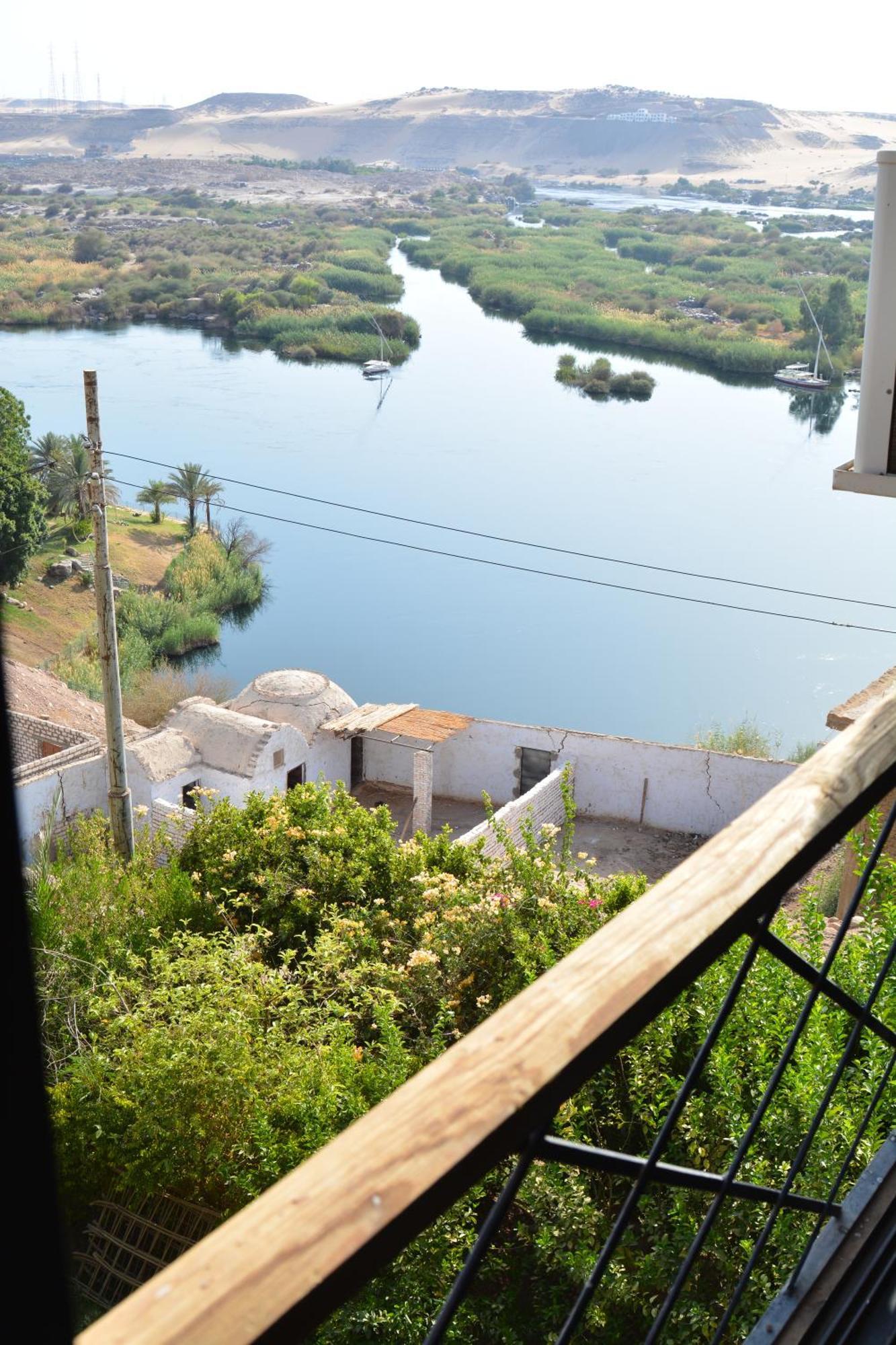 Aswan Nile Palace Exterior foto